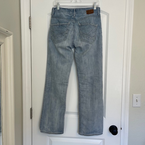 BKE Men's 30R Jake Straight Jeans Faded Light Blue Denim Stretch White Stitch - Picture 12 of 15